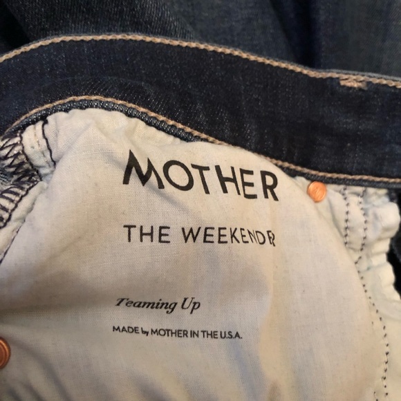 Mother The Weekender Flare Jeans Teaming Up Wash - Picture 6 of 6